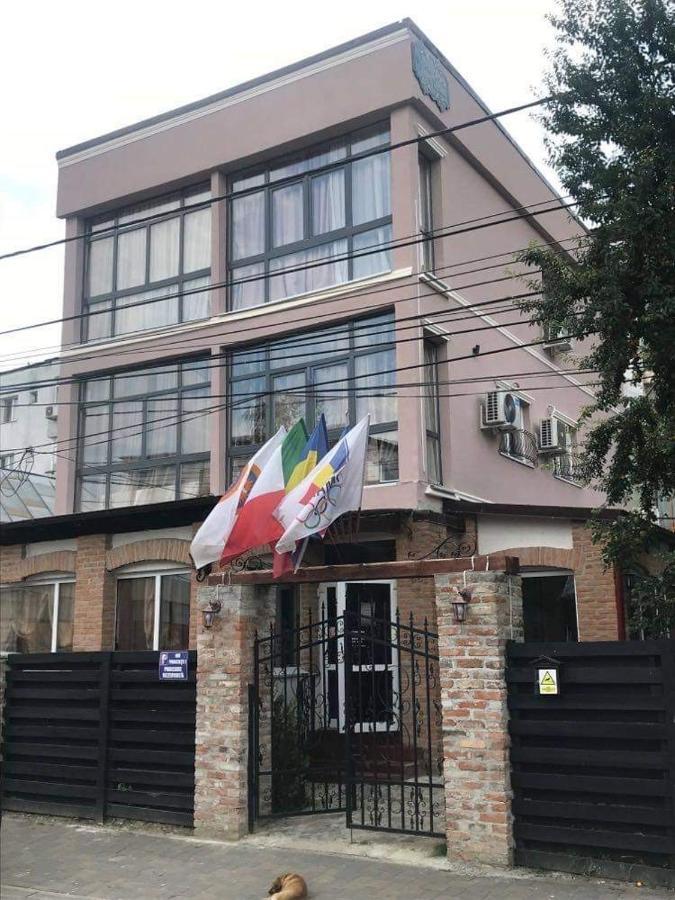 Sport Residence Bacău Esterno foto